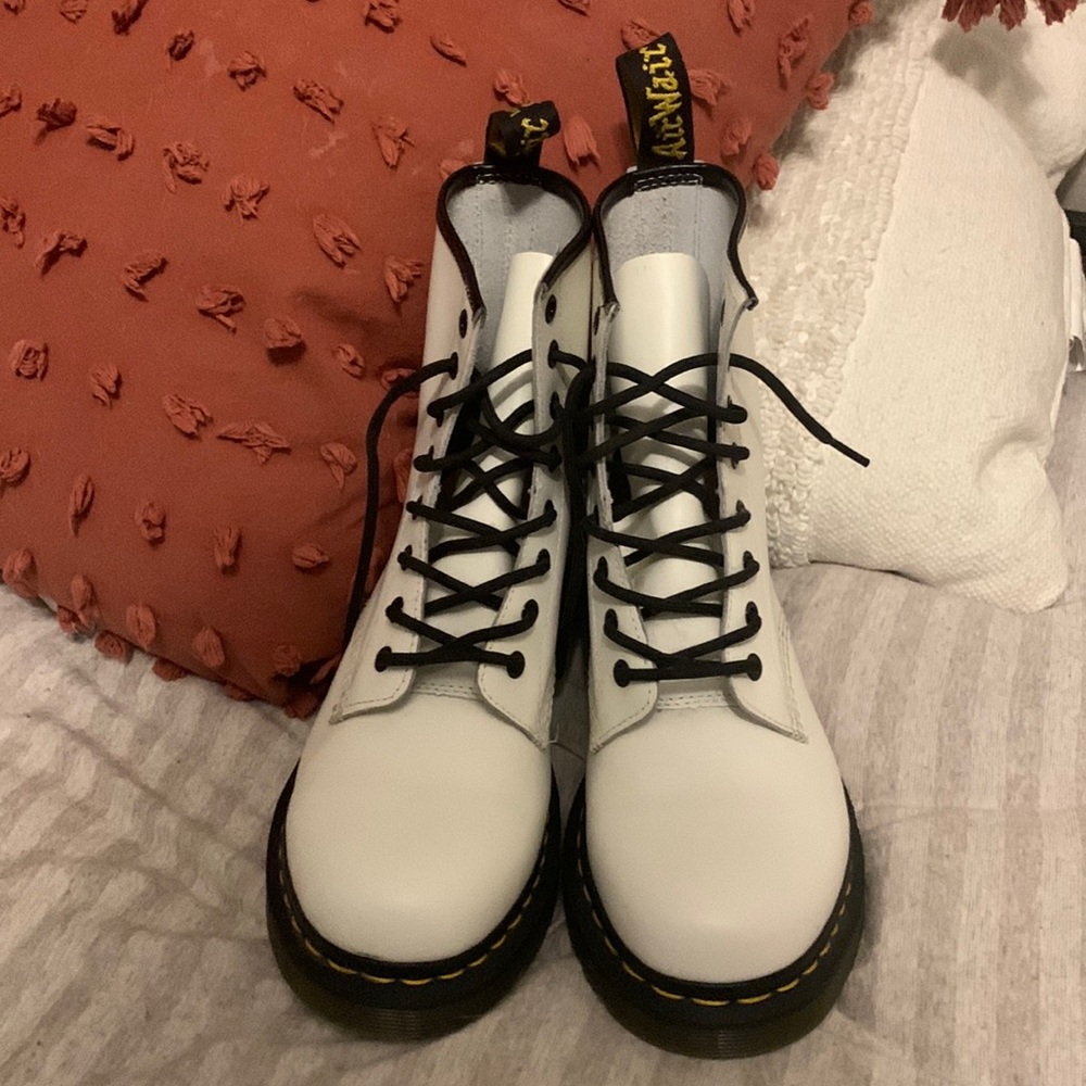 Dr Martens 1460 Smooth Leather White Lace Up Boots - Worn Once